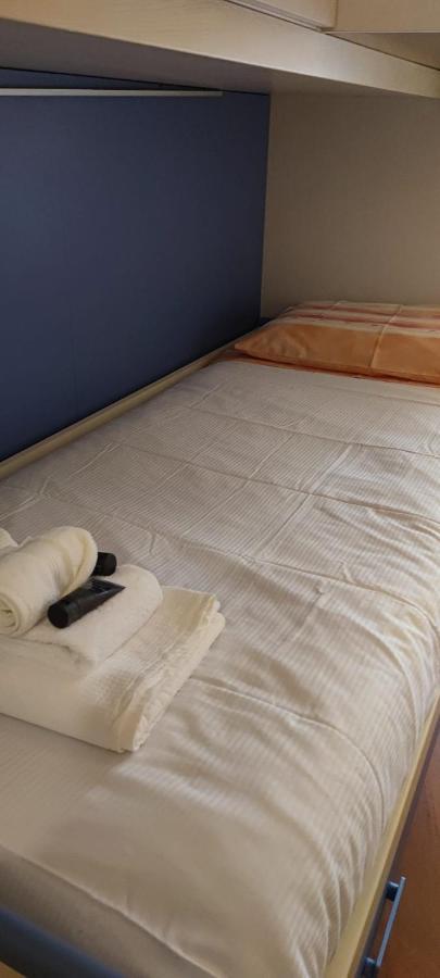 Azzurra Holiday Home - 850 M Al Mare - 75 Mq - Balconata Vivibile - Wi-Fi - Pay Tv Gratis - Posteggio Auto Condominiale Non Assegnato Rapallo Zewnętrze zdjęcie
